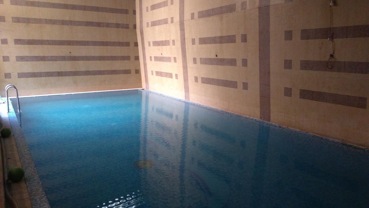 Hotel Bizzotel Gurgaon Ngoại thất bức ảnh